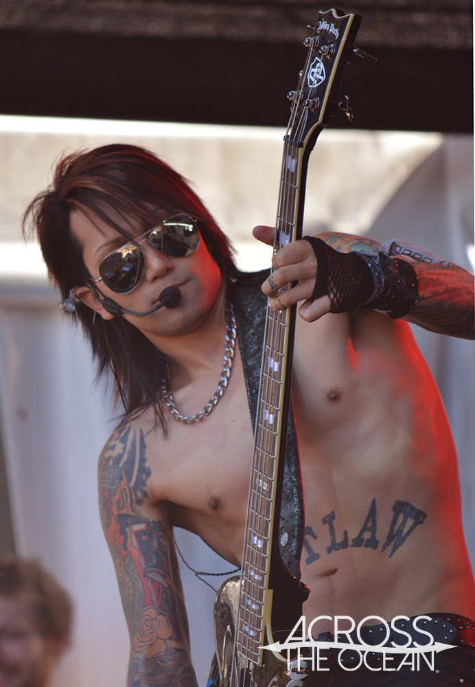 Black Veil Brides Sidewave