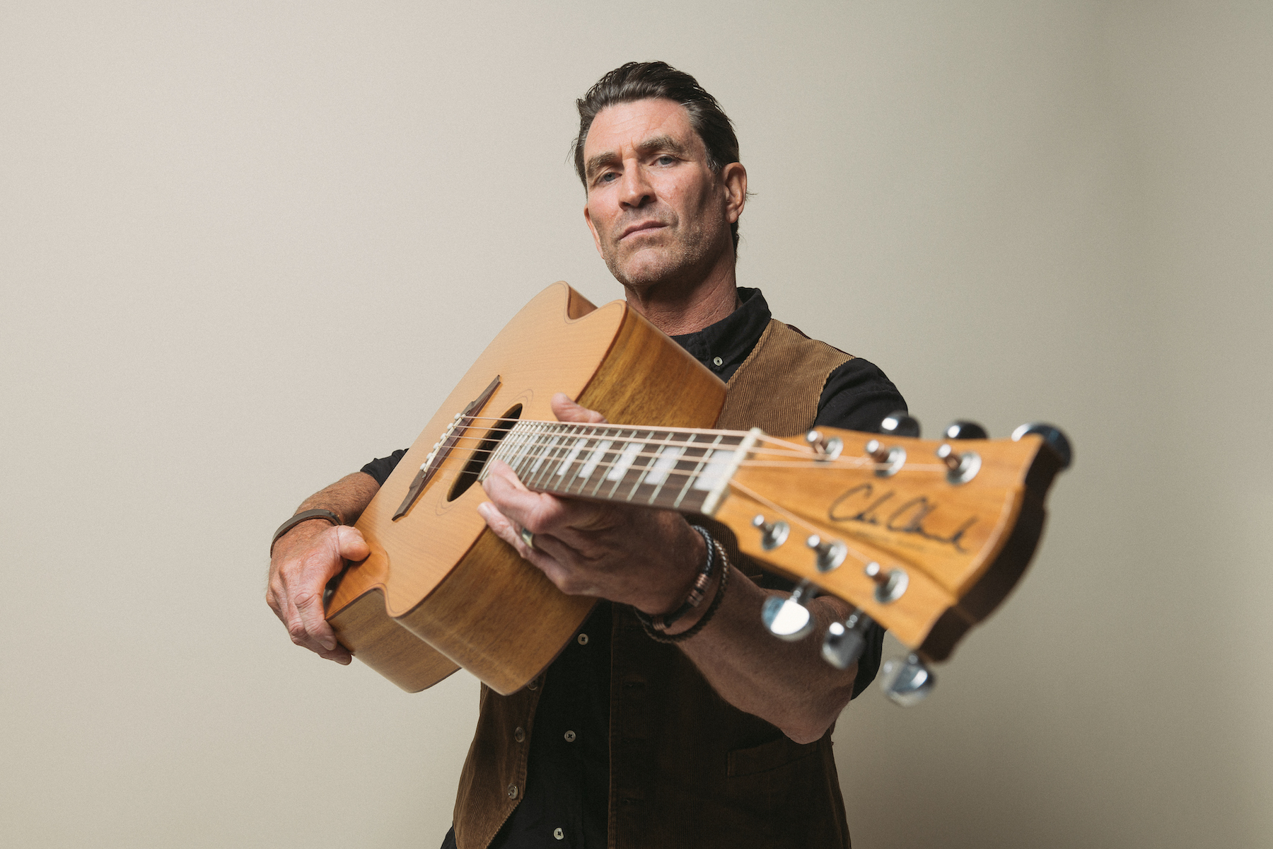 Pete Murray Mammoth 55-date Solo Acoustic Tour + New Single