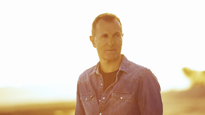 James Reyne Announces Fall of Crawl National Tour 2026