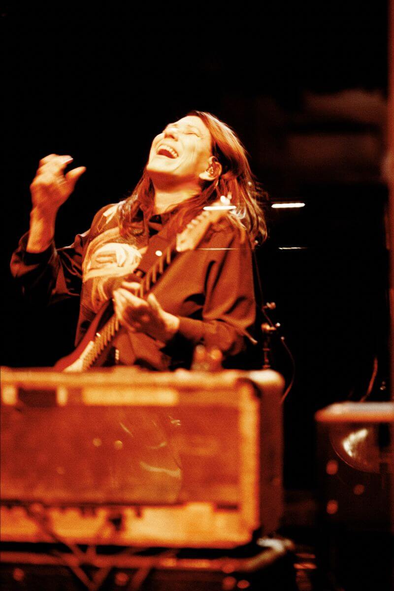Kim Deal Announces Live at the Barbican