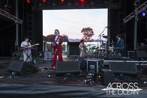 angie_mcmahon_yours__owls_festival_08