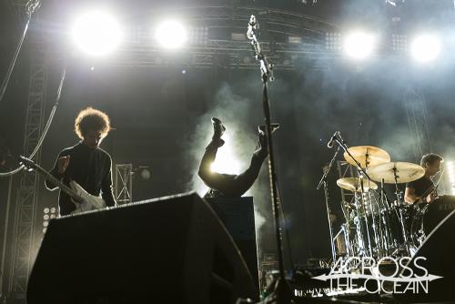 at_the_drive_in_yours_and_owls_festival_02