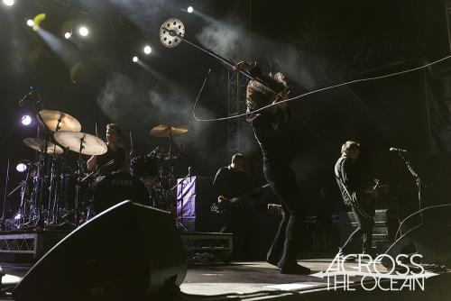 at_the_drive_in_yours_and_owls_festival_03