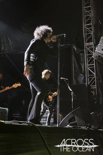 at_the_drive_in_yours_and_owls_festival_05