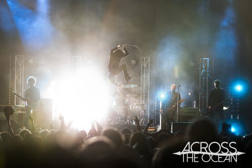 at_the_drive_in_yours_and_owls_festival_24