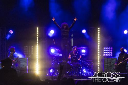 at_the_drive_in_yours_and_owls_festival_25