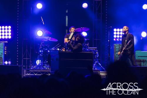 at_the_drive_in_yours_and_owls_festival_32