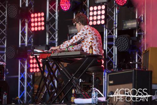 ball_park_music_beat_the_drum_09