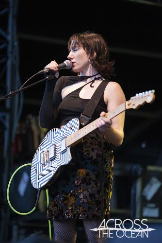 body_type_sydney_opera_house_forecourt_01