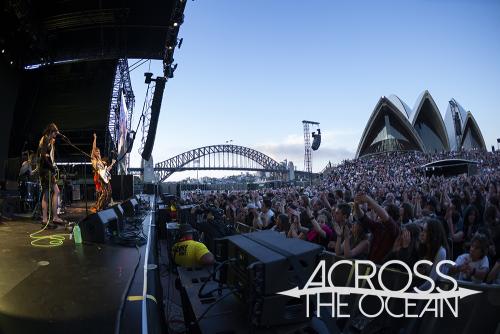 body_type_sydney_opera_house_forecourt_29