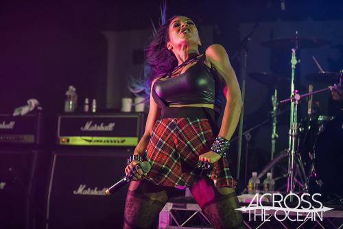 butcher_babies_soundwave_15_05