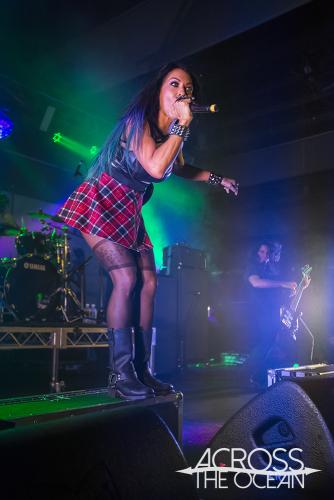 butcher_babies_soundwave_15_14