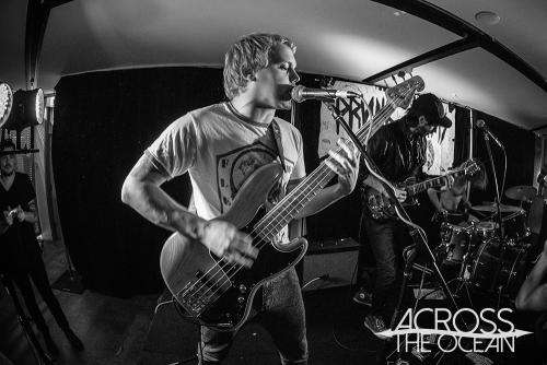 drunk_mums_the_farmer_and_the_owl_15_05