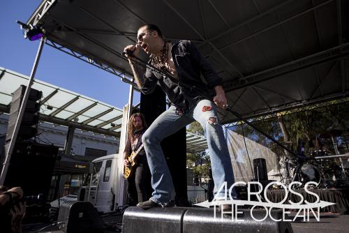 frankies_world-_famous_house_band_uncaged_festival_02