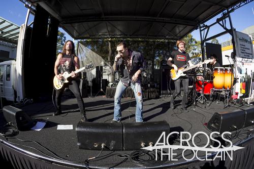 frankies_world-_famous_house_band_uncaged_festival_12