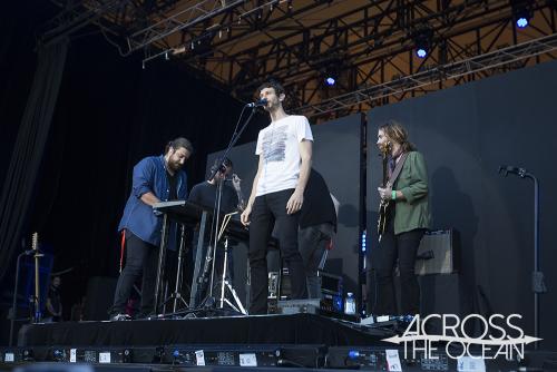 gotye_beat_the_drum_07