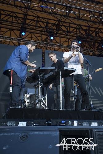 gotye_beat_the_drum_08