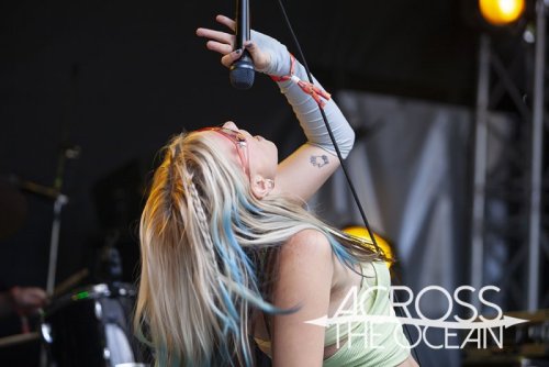 hallie_yours_and_owls_festival_2023_05