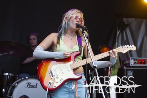 hallie_yours_and_owls_festival_2023_06