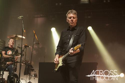 midnight_oil_win_entertainment_centre_12