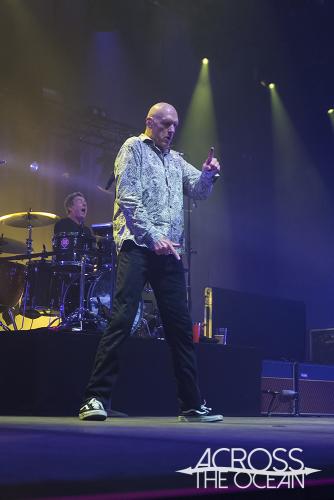 midnight_oil_win_entertainment_centre_15