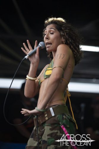 miss_kaninna_yours_and_owls_2025_03