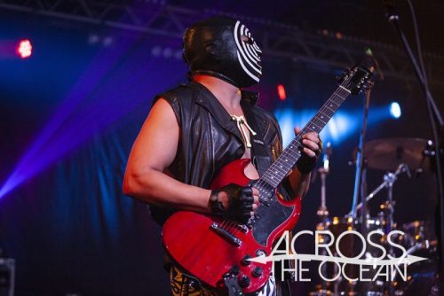 monster_zoku_onsomb_waves_04