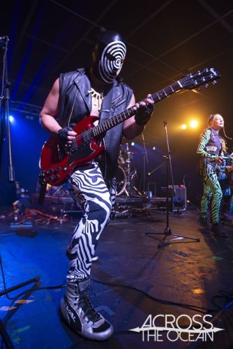 monster_zoku_onsomb_waves_07