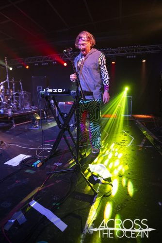 monster_zoku_onsomb_waves_12