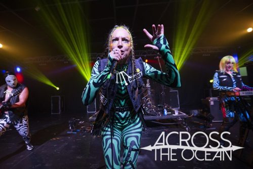 monster_zoku_onsomb_waves_14