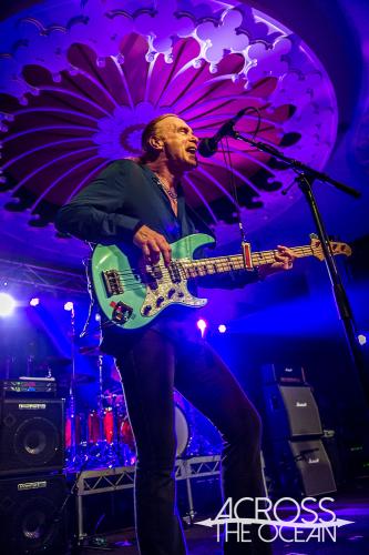 mr_big_eatons_hill_hotel_05