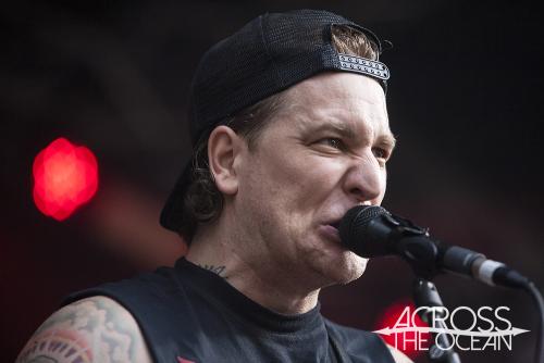 outright_download_festival_02