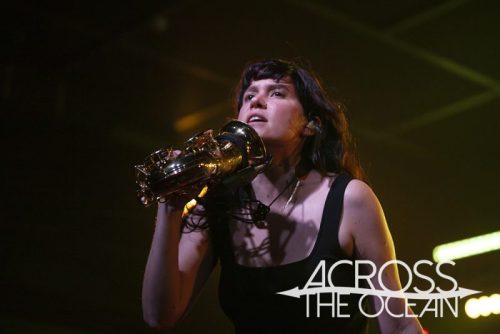 party_dozen_waves_01