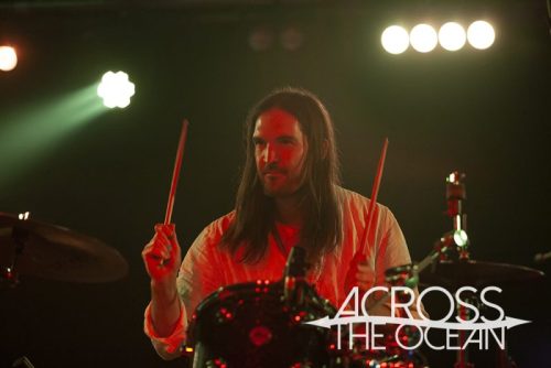 party_dozen_waves_02