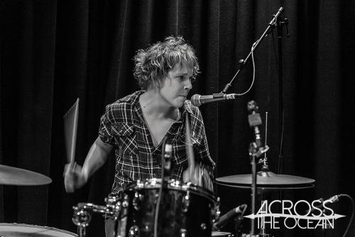 peter_bibby_and_his_bottles_of_confidence_newtown_social_club_03