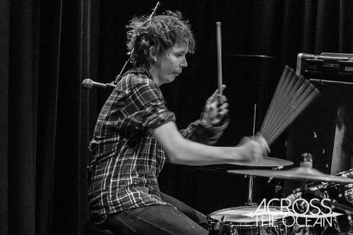 peter_bibby_and_his_bottles_of_confidence_newtown_social_club_08