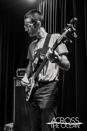 peter_bibby_and_his_bottles_of_confidence_newtown_social_club_11