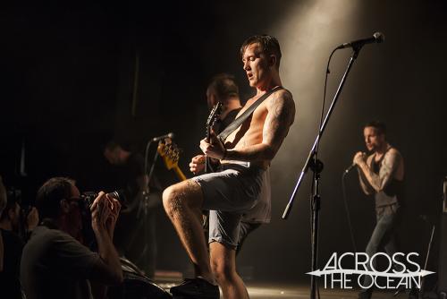 raised_fist_the_metro_14