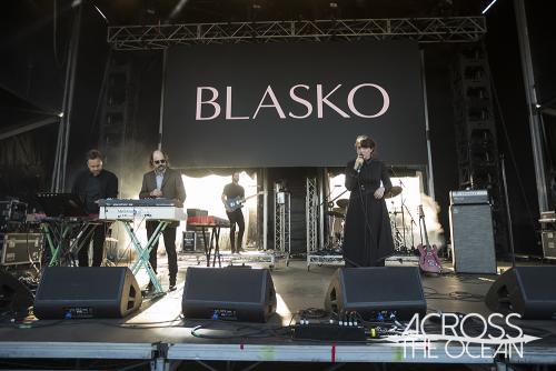 sarah_blasko_yours_and_owls_festival_07