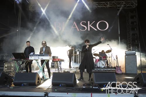sarah_blasko_yours_and_owls_festival_08