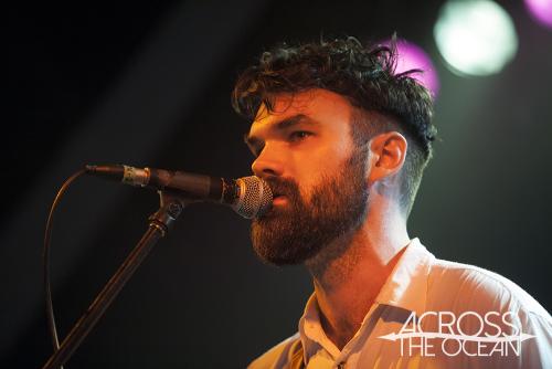 shining_bird_the_farmer_and_the_owl_01