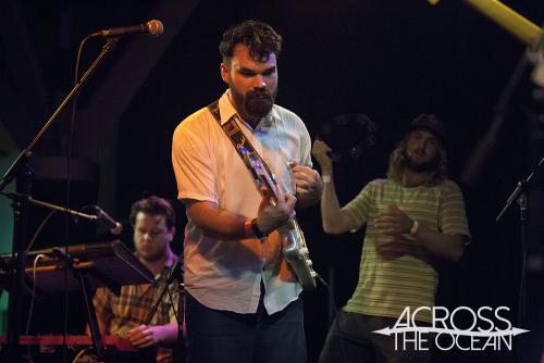 shining_bird_the_farmer_and_the_owl_05