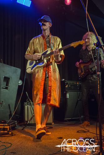 shining_bird_the_farmer_and_the_owl_13