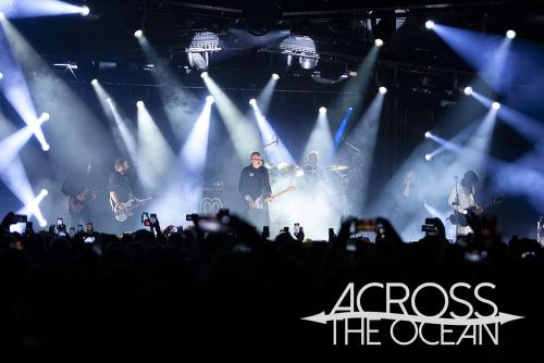 smashing_-pumpkins_the_world_is_a_vampire_festival_03