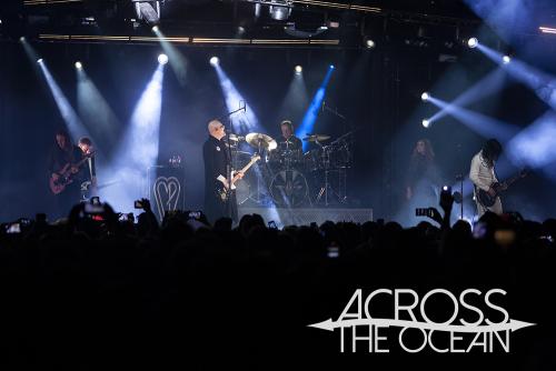 smashing_-pumpkins_the_world_is_a_vampire_festival_05