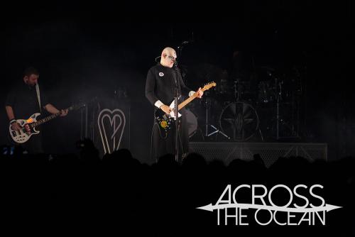 smashing_-pumpkins_the_world_is_a_vampire_festival_06