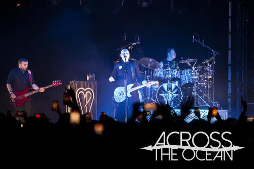 smashing_-pumpkins_the_world_is_a_vampire_festival_09