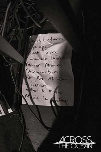 spectacles_fbi_social_20