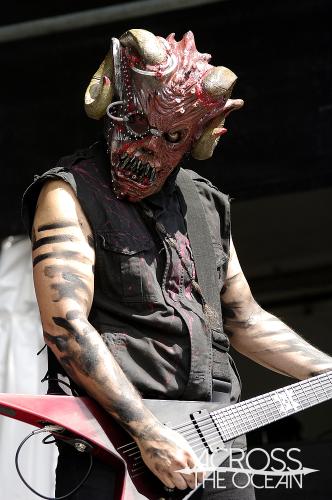 terror_universal_adelaide_soundwave_15_03