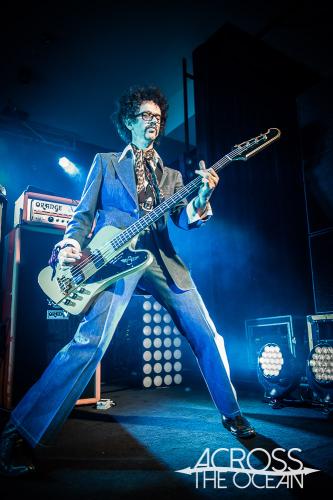 the_darkness_eatons_hill_hotel_02